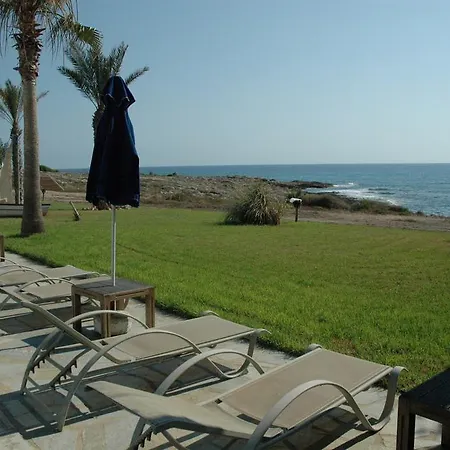 Kymmates Beach Front Villas Paphos Exterior photo